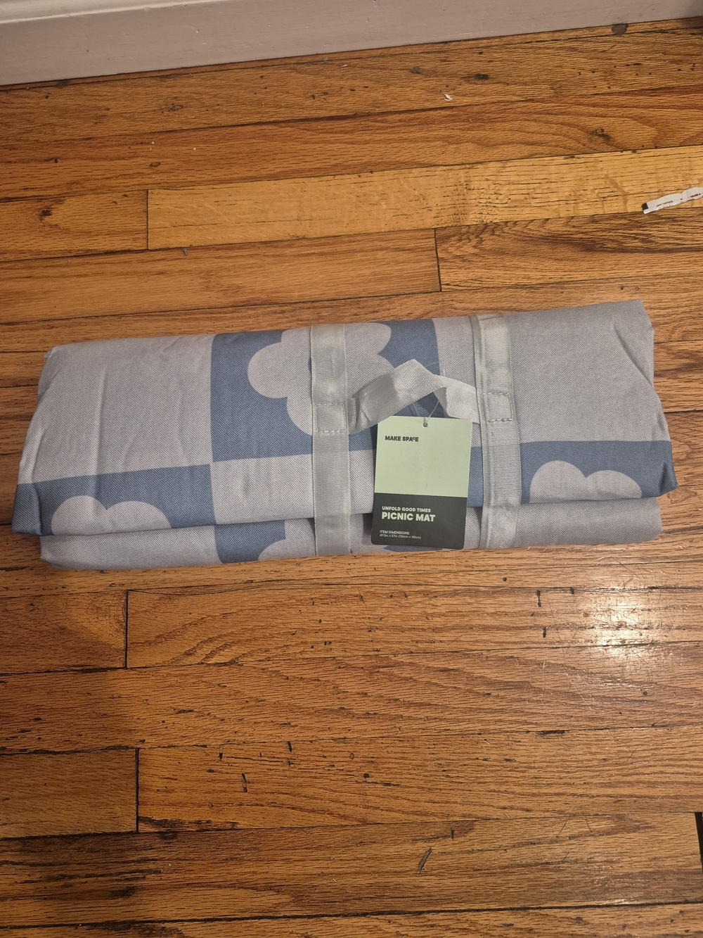 Cloud-Check Picnic Mat - Light Blue & White
